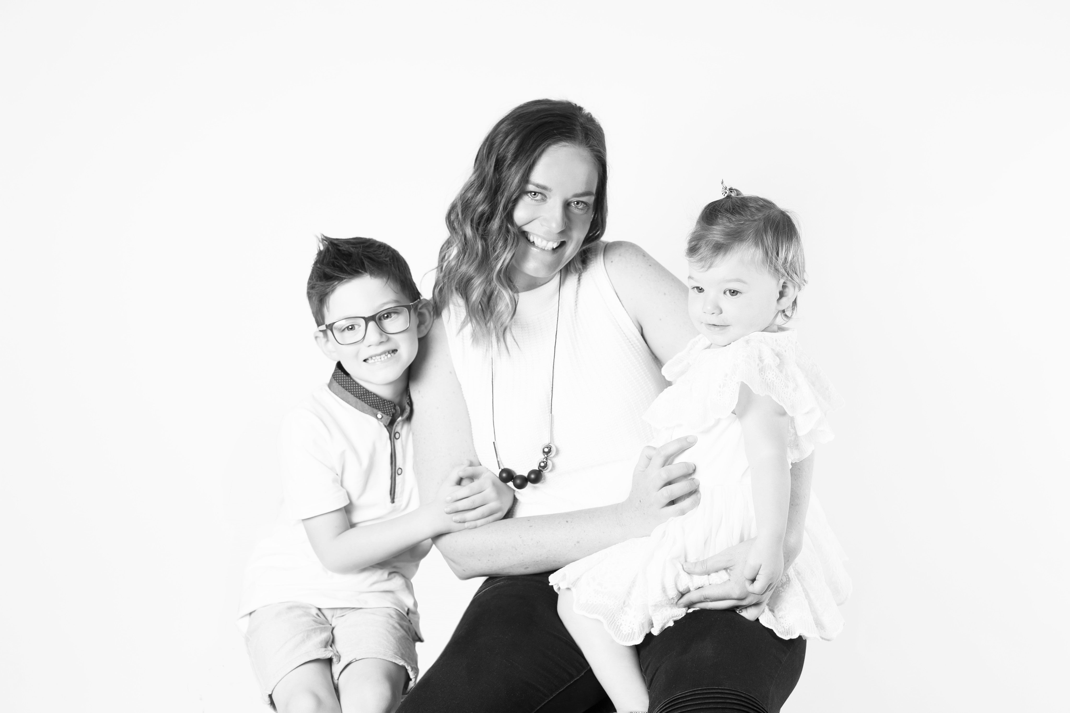 Sara Saunders - The Mum Who Didn't Know It All