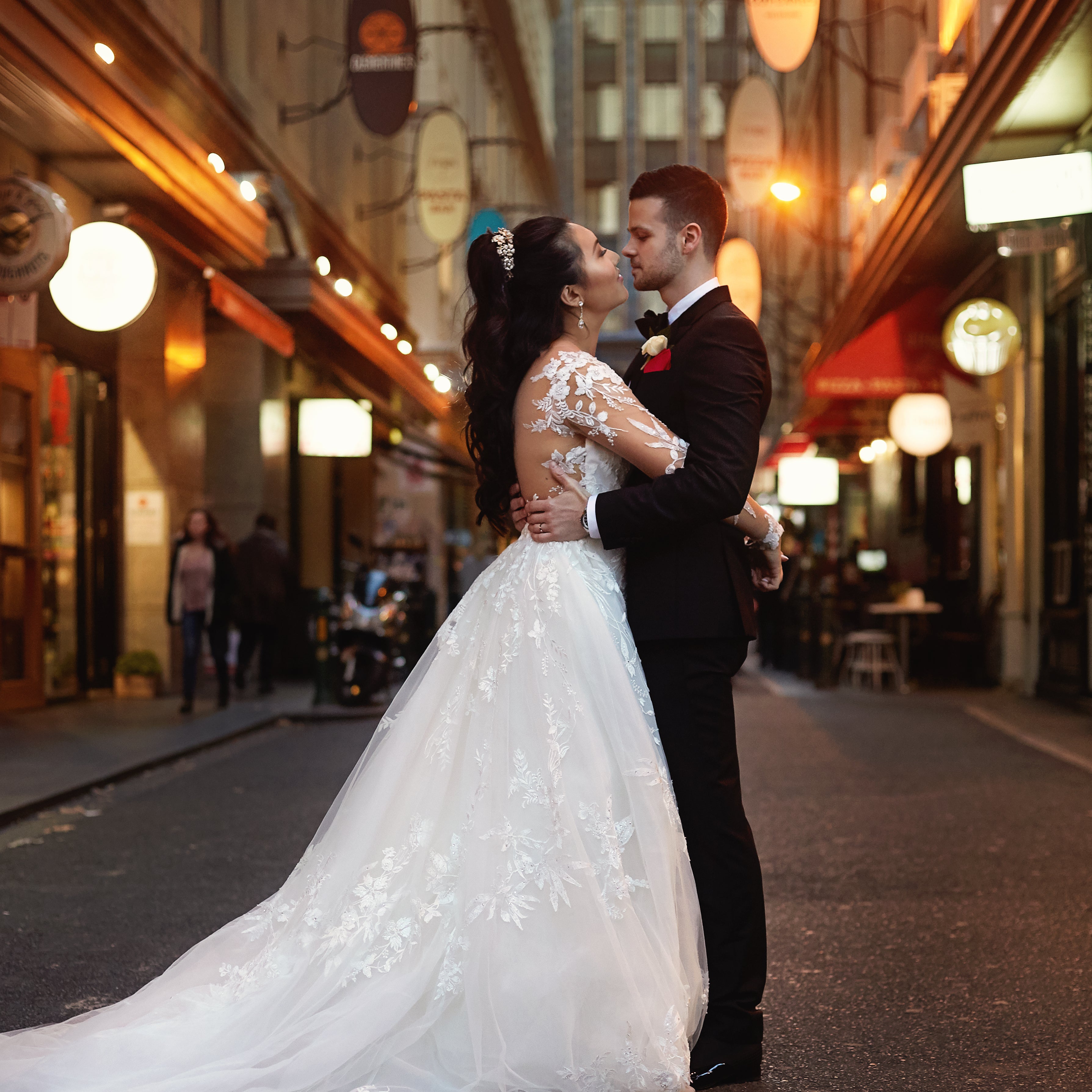 Your Wedding Day: Tips from Makeup Artists